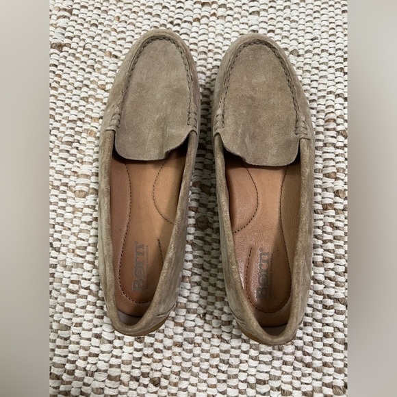 Born Nerona Tan Suede Loafers Driving Shoes Moccasins Size 6 - Picture 2 of 10